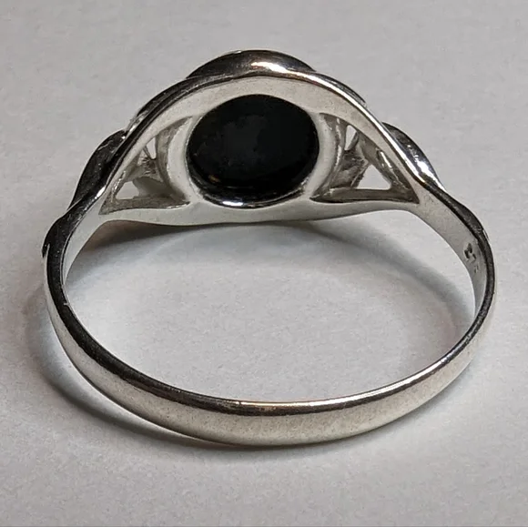 Sterling Silver Green Amber Ring Size 8 - Picture 4 of 4